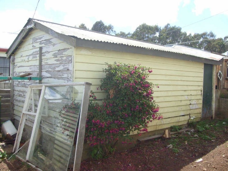 24 Holmes Road, Roland TAS 7306