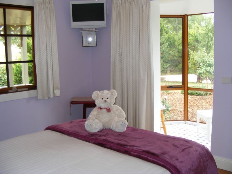 10 Deacons Close, Claude Road TAS 7306