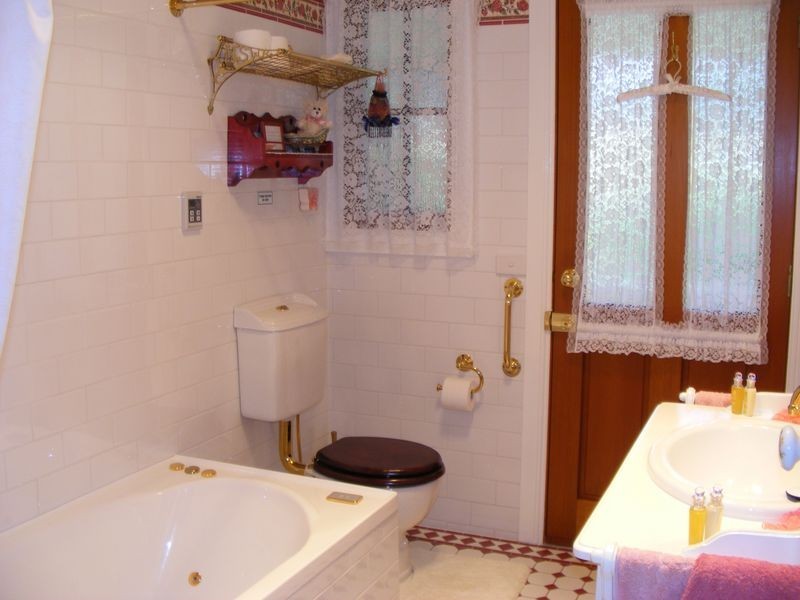 10 Deacons Close, Claude Road TAS 7306