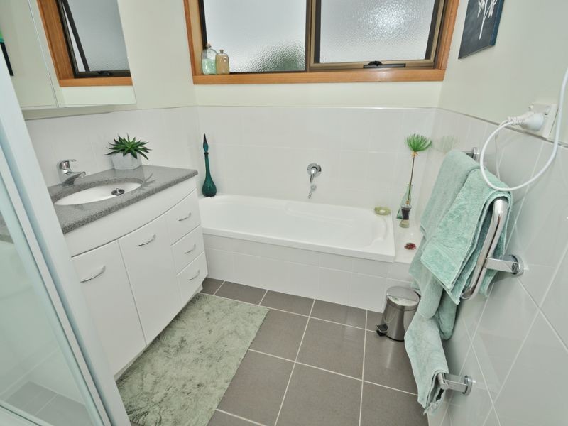 13 Greenway Avenue, Devonport TAS 7310