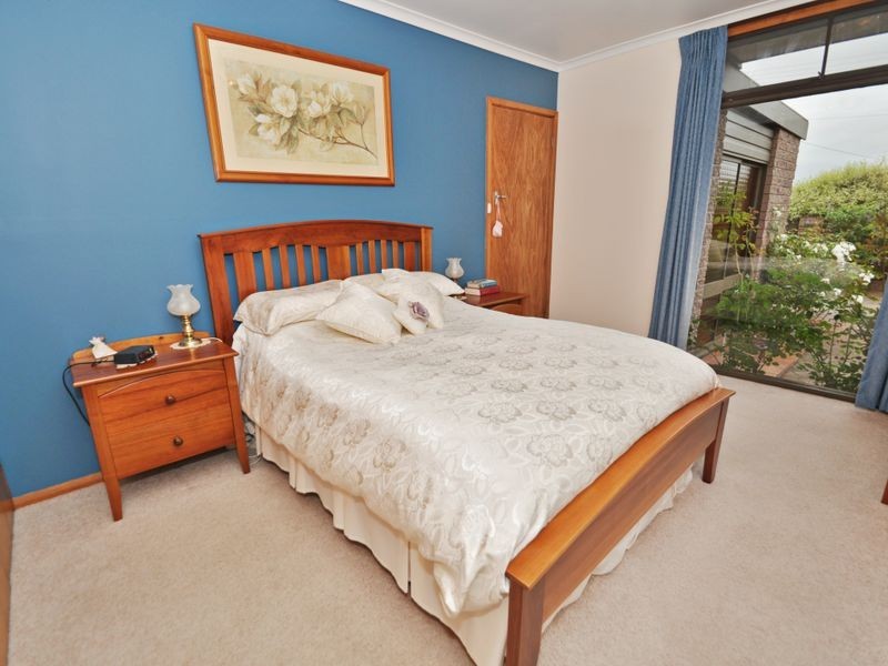 13 Greenway Avenue, Devonport TAS 7310