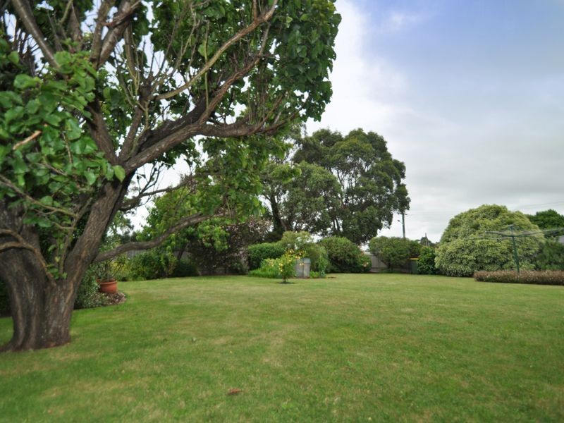 13 Greenway Avenue, Devonport TAS 7310