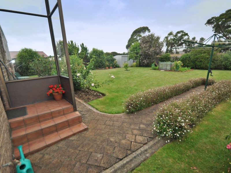 13 Greenway Avenue, Devonport TAS 7310