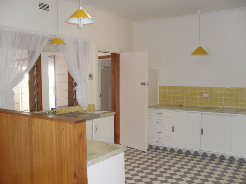 15 Charles Street, Devonport TAS 7310