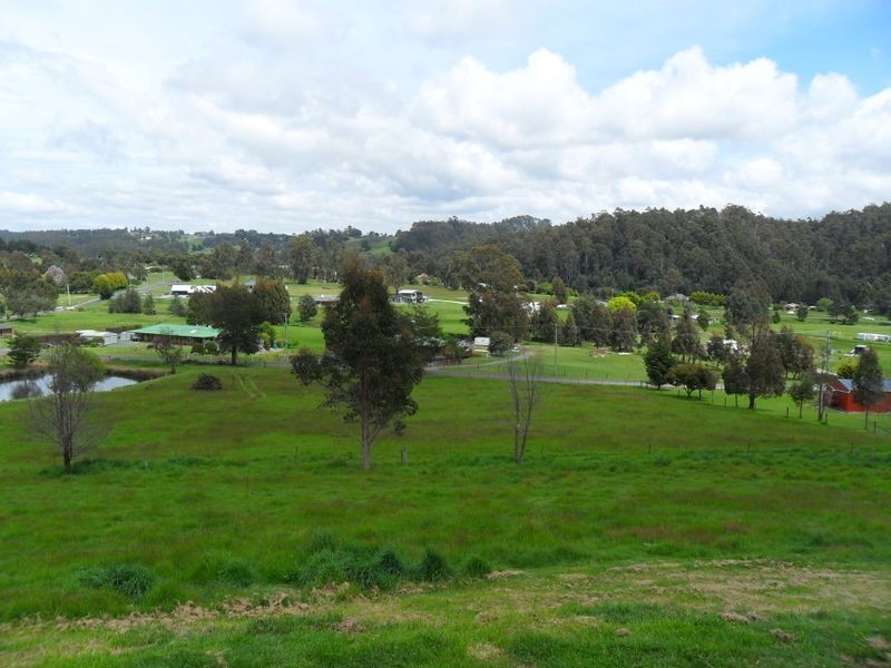 5 Atkins Drive, Acacia Hills TAS 7306