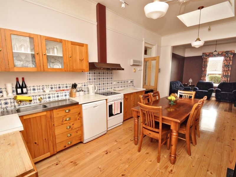 25 Ronald Street, Devonport TAS 7310