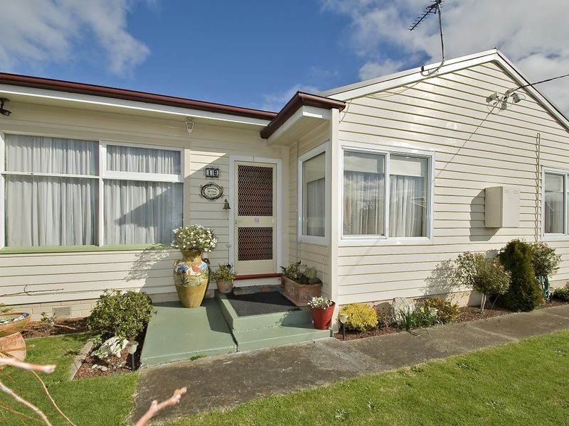 18 Lindsay Place, Devonport TAS 7310