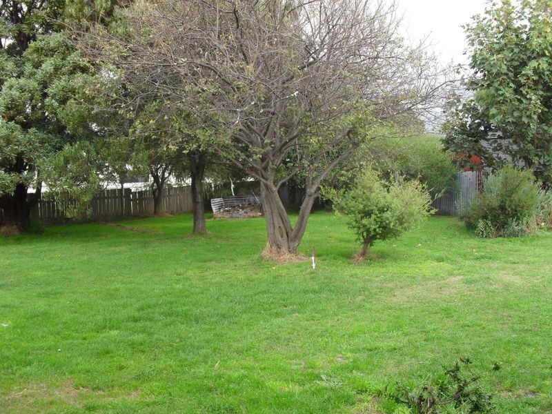 24 Alexandra Road, Ulverstone TAS 7315