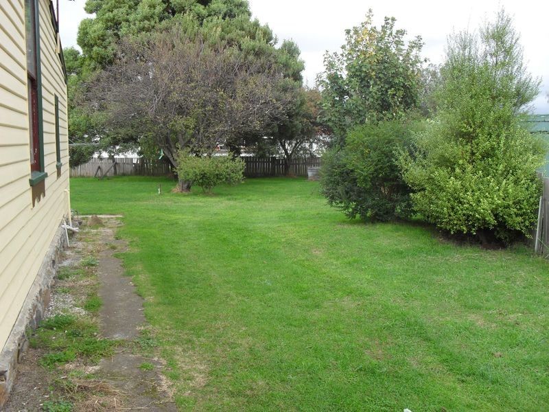 24 Alexandra Road, Ulverstone TAS 7315
