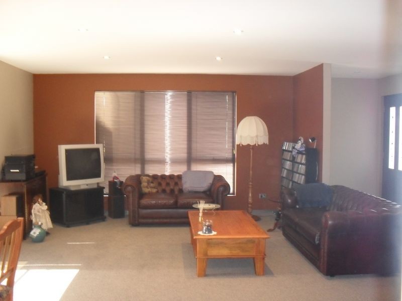 2/34 Arden Avenue, Devonport TAS 7310