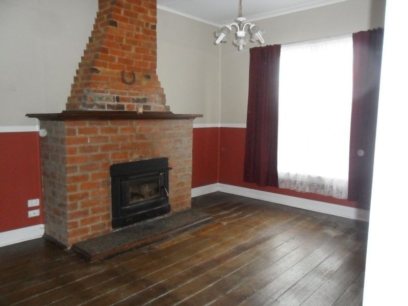 11 Queen Street, Ulverstone TAS 7315