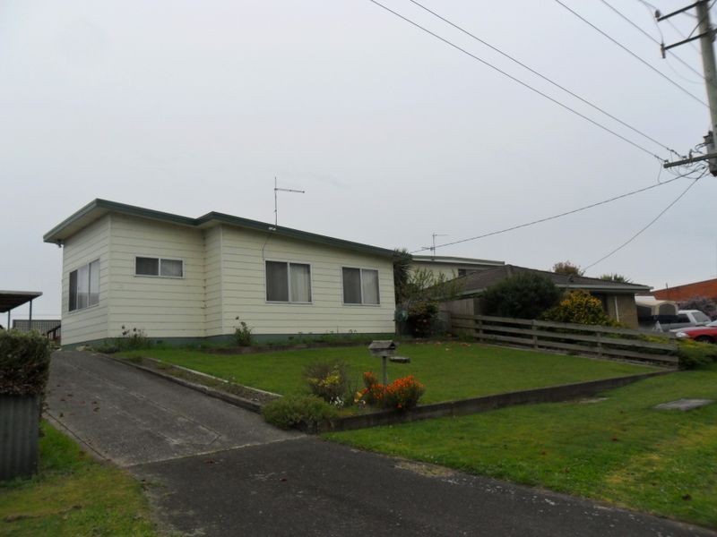 15 Turners Ave, Turners Beach TAS 7315