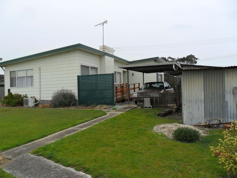 15 Turners Ave, Turners Beach TAS 7315