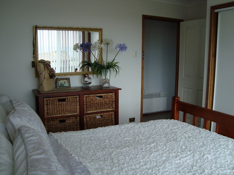 13 Monash Court, Devonport TAS 7310