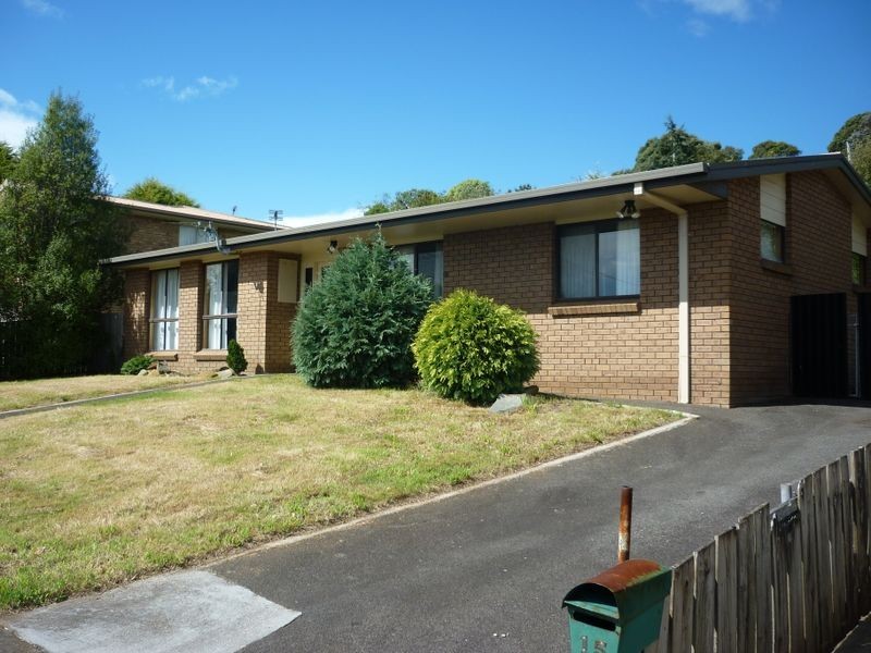 13 River Road, Ambleside TAS 7310