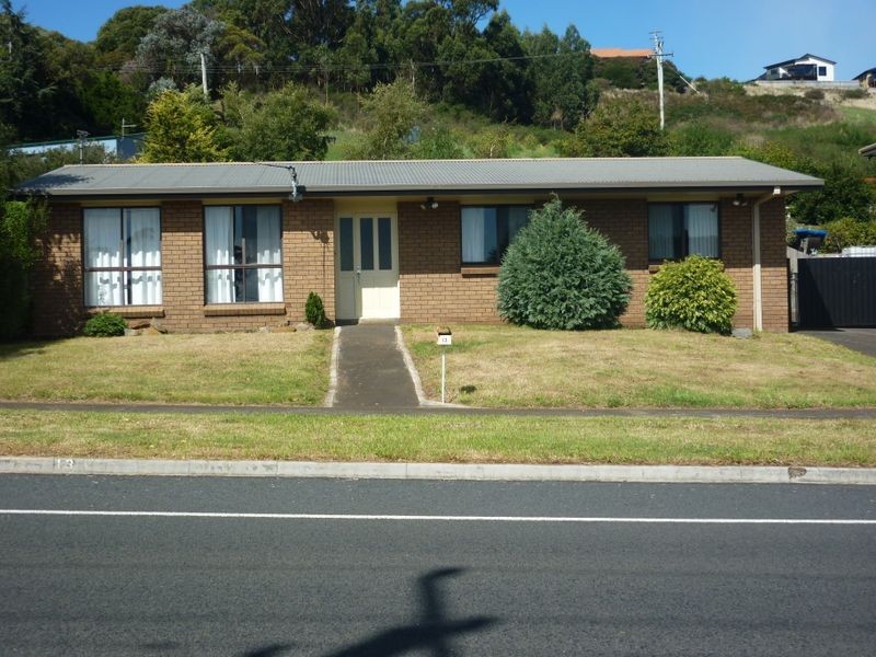 13 River Road, Ambleside TAS 7310