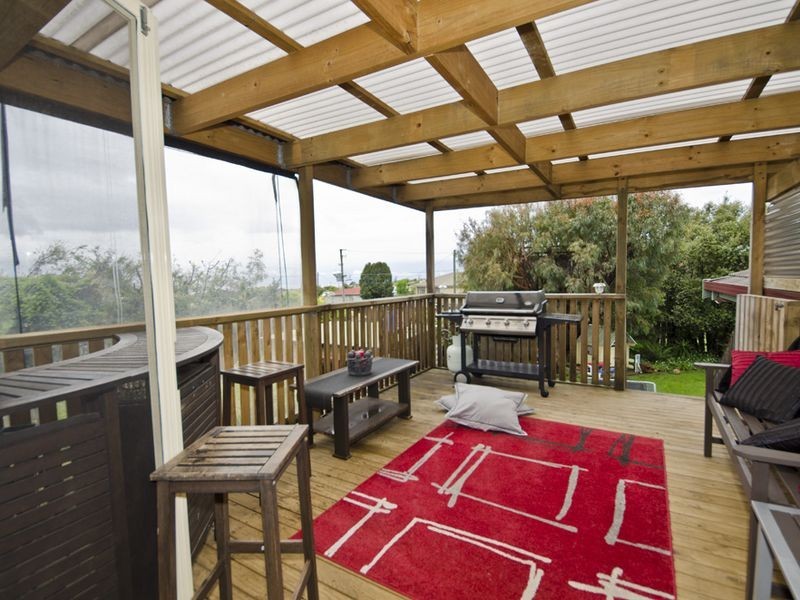 2 Glen Court, Devonport TAS 7310
