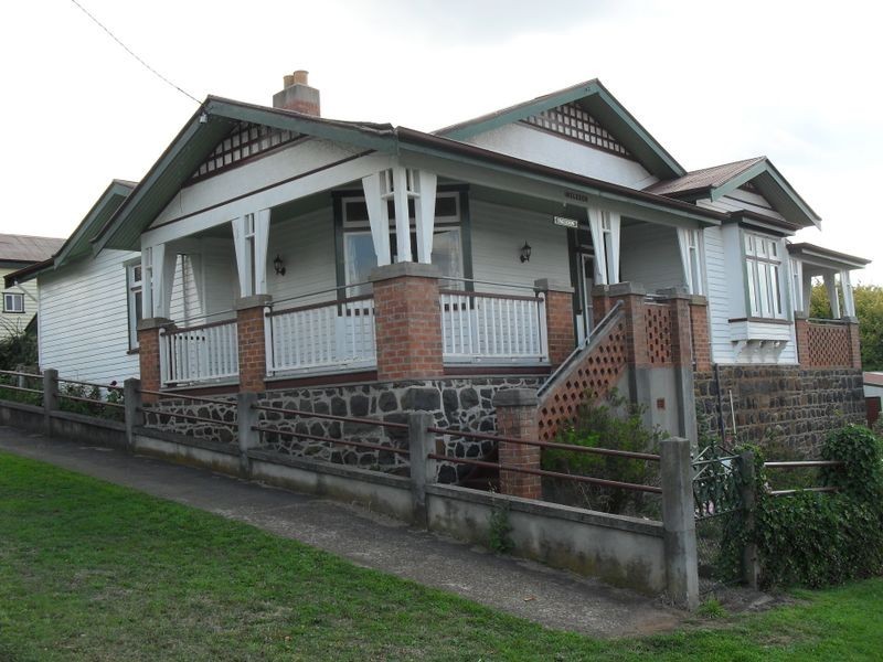 24 West Barrack Street, Deloraine TAS 7304