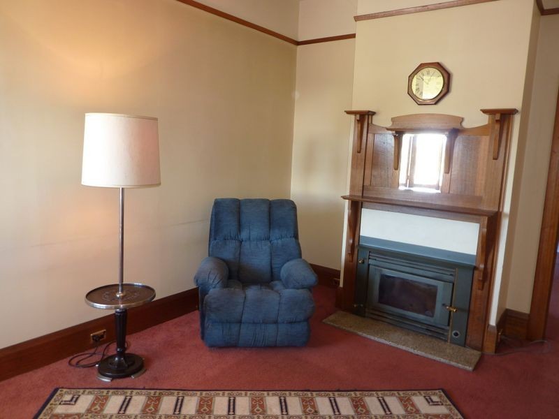 24 West Barrack Street, Deloraine TAS 7304