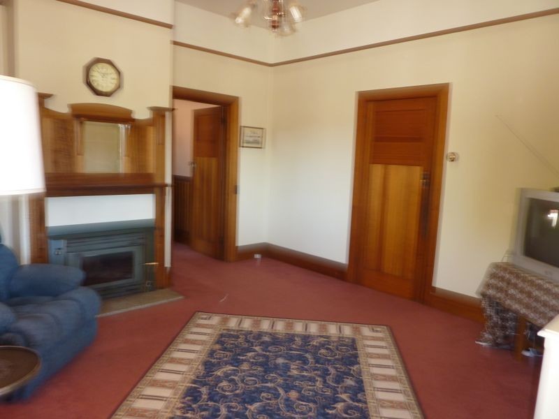 24 West Barrack Street, Deloraine TAS 7304