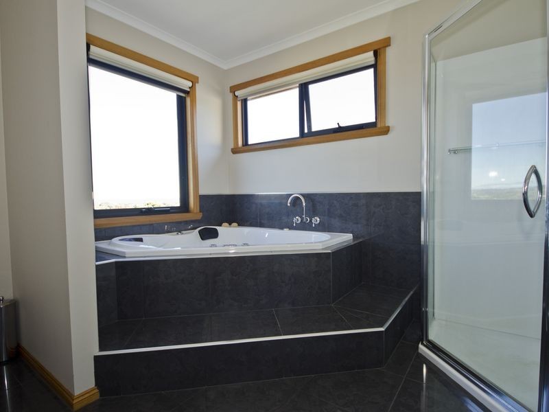 4 Davis Street, Leith TAS 7315
