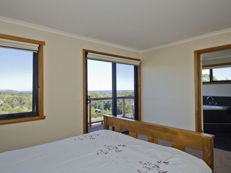 4 Davis Street, Leith TAS 7315