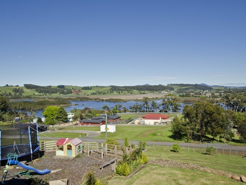 4 Davis Street, Leith TAS 7315