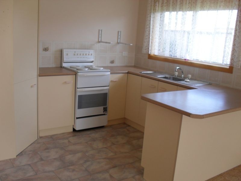 2/12 Broadhurst Avenue, Devonport TAS 7310