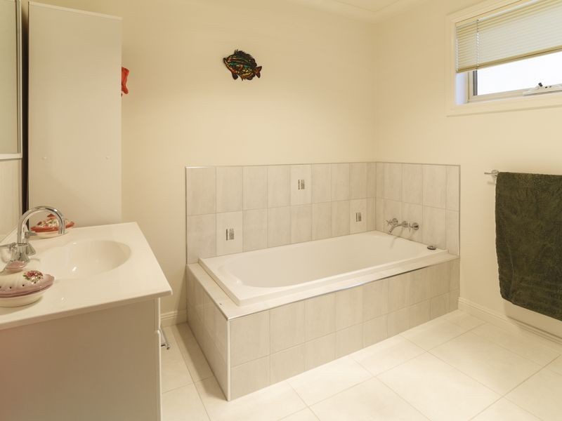 2/23 Hamilton Street, Latrobe TAS 7307