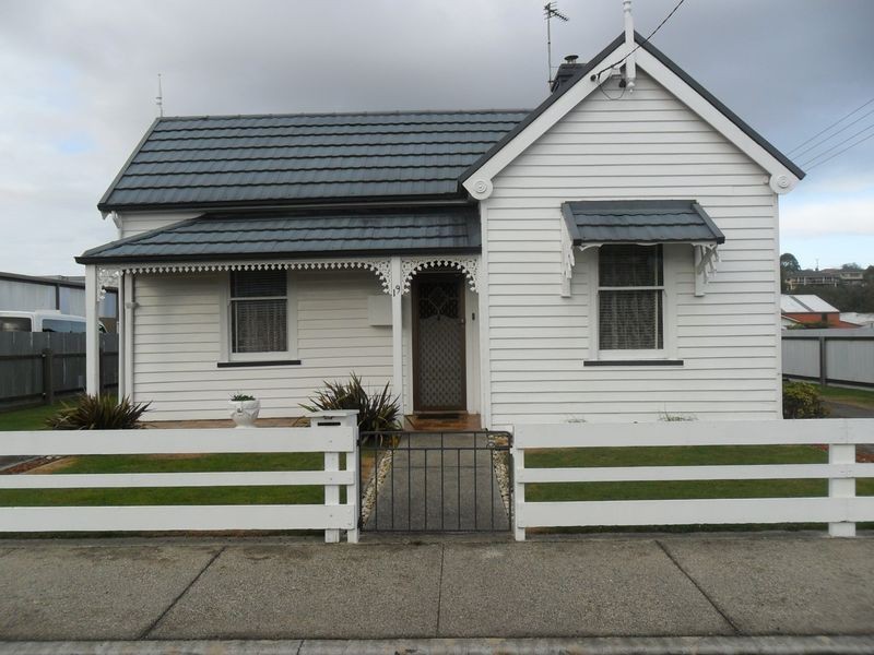 19 Elizabeth Street, Devonport TAS 7310