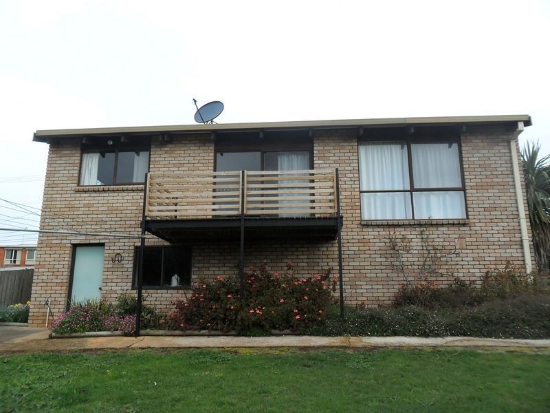 9 Maroong Lane, Devonport TAS 7310