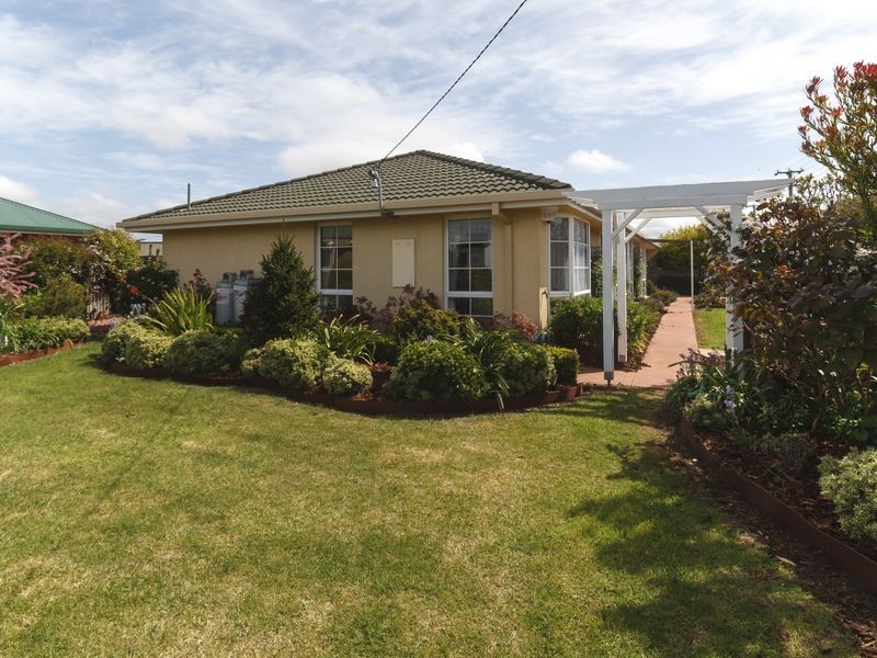 11 Bertha Street, Ulverstone TAS 7315