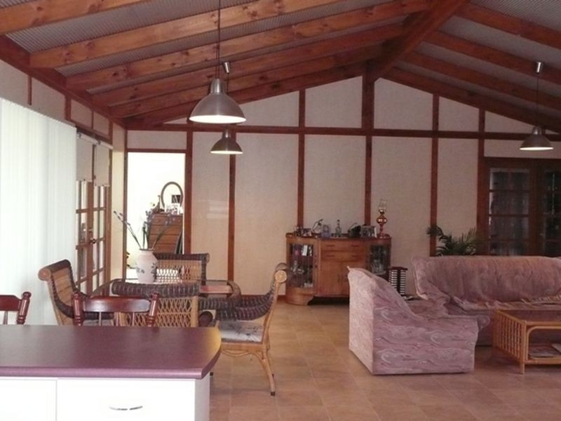 271 Coondle Drive, Toodyay WA 6566