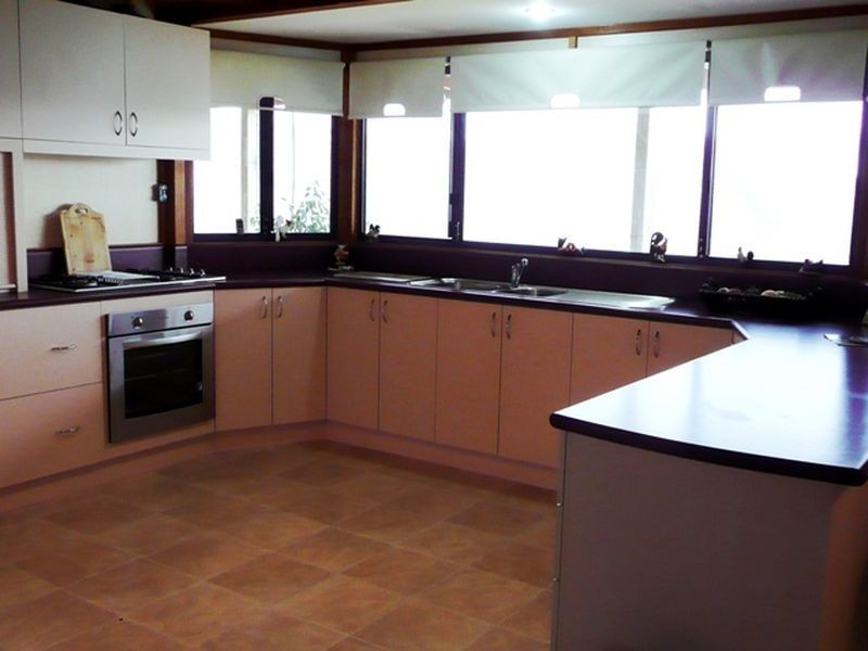 271 Coondle Drive, Toodyay WA 6566