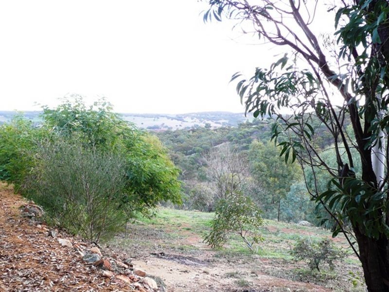 271 Coondle Drive, Toodyay WA 6566