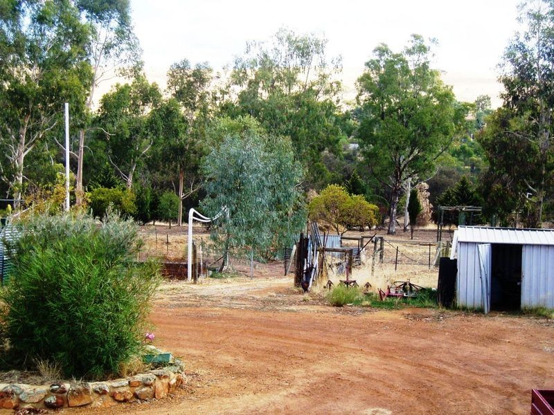 105 Toodyay West Road West Toodyay, Toodyay WA 6566
