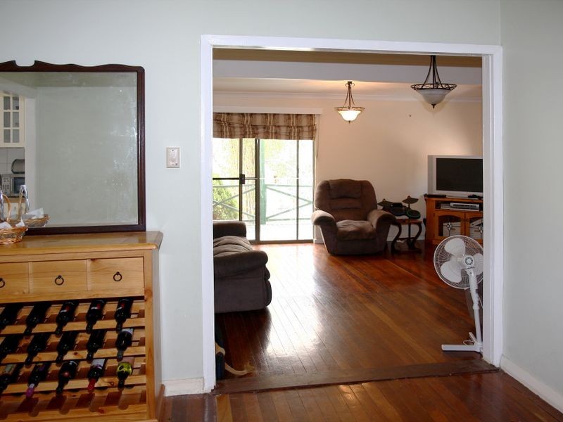 4 Fiennes Street, Toodyay WA 6566