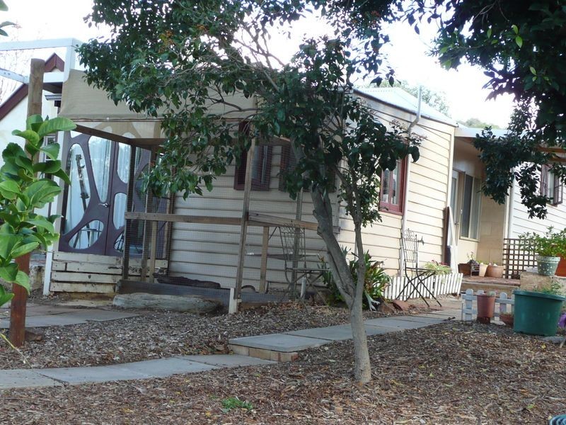 68-70 Stirling Terrace, Toodyay WA 6566