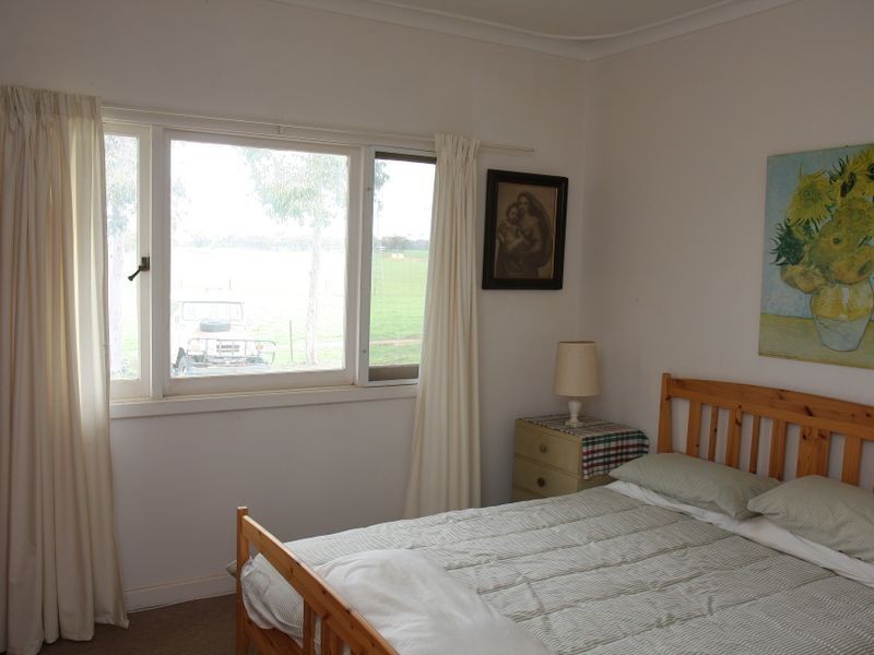 203 Hughes Road Wongamine, Toodyay WA 6566