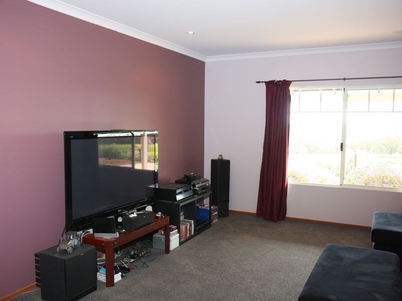 5120 Toodyay Rd, Toodyay WA 6566