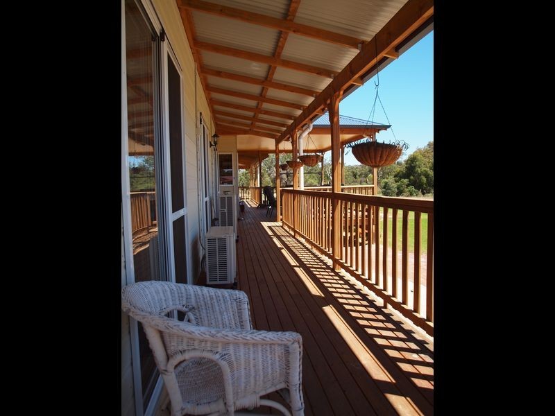 801 Cockatoo Drive, Bindoon WA 6502