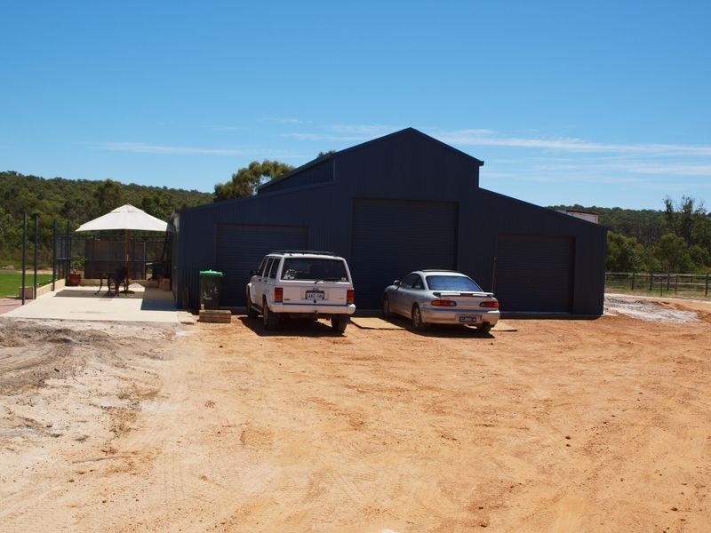 801 Cockatoo Drive, Chittering WA 6084