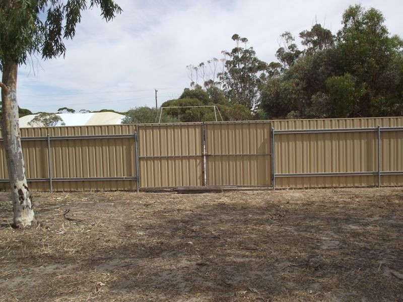 23 Grimmett St, Cadoux WA 6466