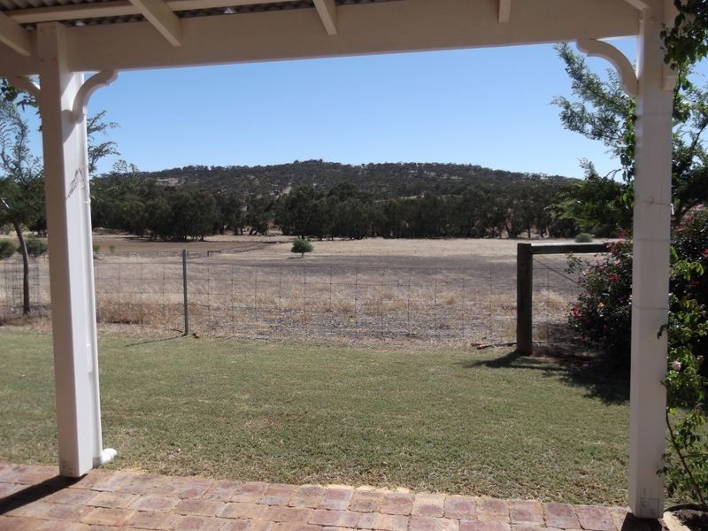 220 (Lot 3 Bindoon-Dewars Pool Road, Toodyay WA 6566