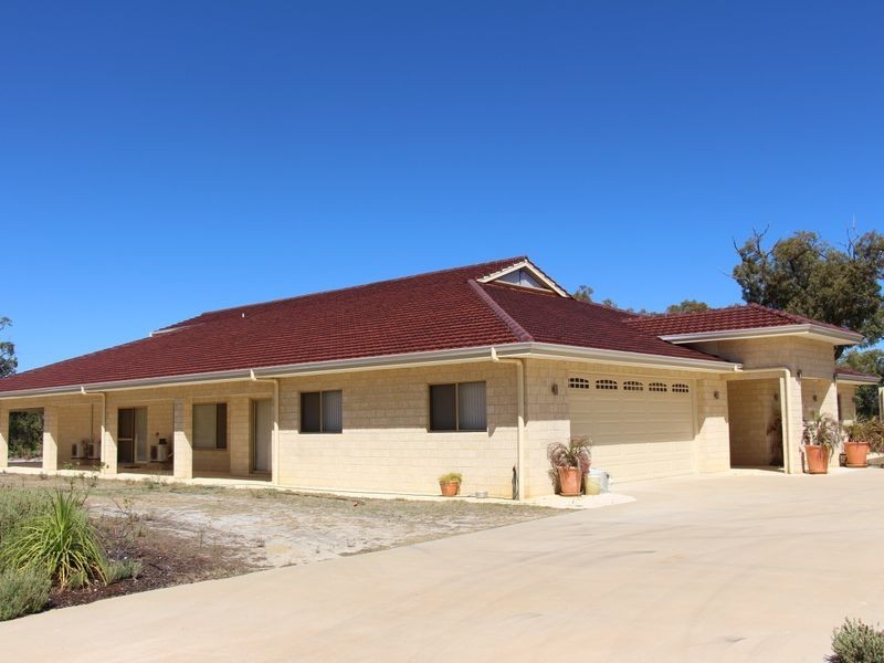 32 Pipe Lily Way, Chittering WA 6084