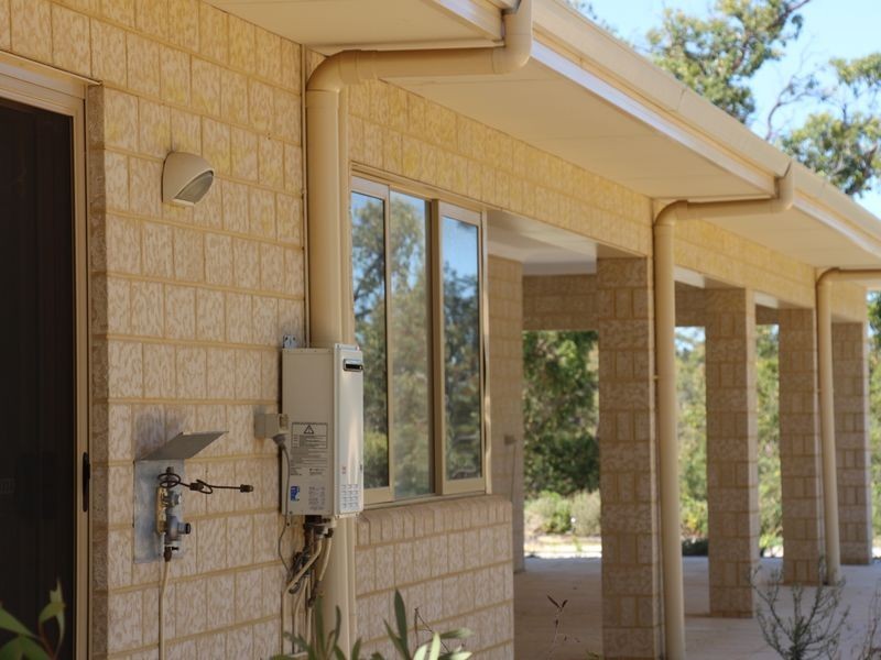 32 Pipe Lily Way, Chittering WA 6084