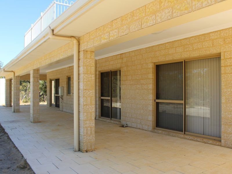 32 Pipe Lily Way, Chittering WA 6084