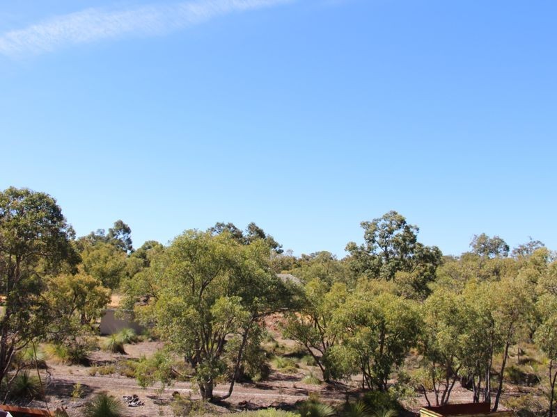 32 Pipe Lily Way, Chittering WA 6084