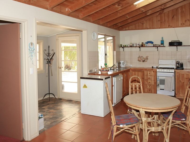 1400 Haddrill Rd, Jennacubbine WA 6401