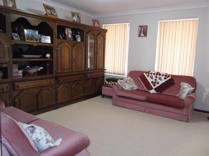 18 Harcourt Street, Toodyay WA 6566